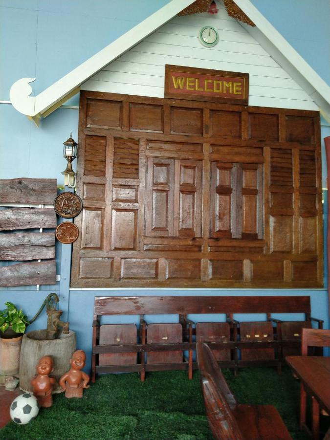 Ban Khun Rin Homestay Амфава Екстериор снимка